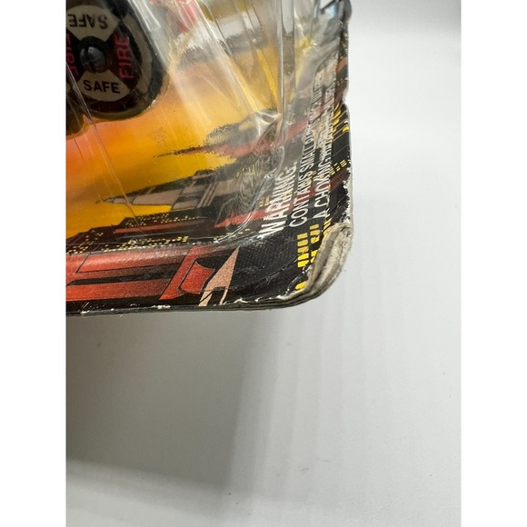 Batman: The Animated Series Two Face Figure 1992 (MOC) READ - Picture 7 of 10